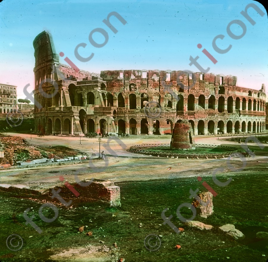 Das Kolosseum | The Coliseum - Foto foticon-simon-035-009.jpg | foticon.de - Bilddatenbank für Motive aus Geschichte und Kultur